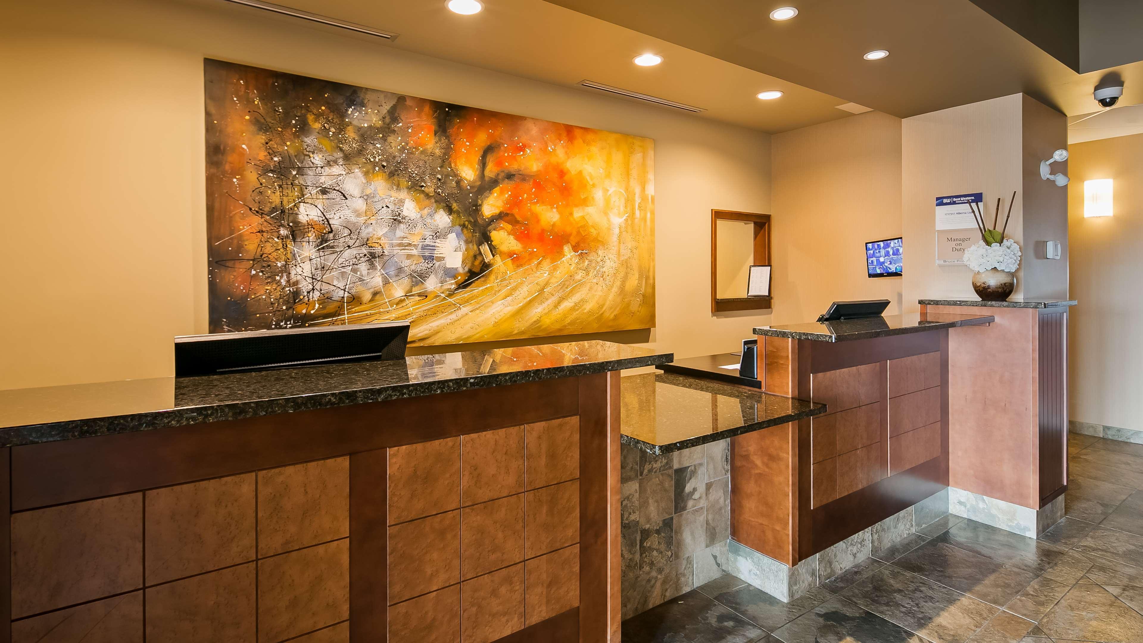 Best Western Plus Service Inn & Suites Lethbridge Exterior foto